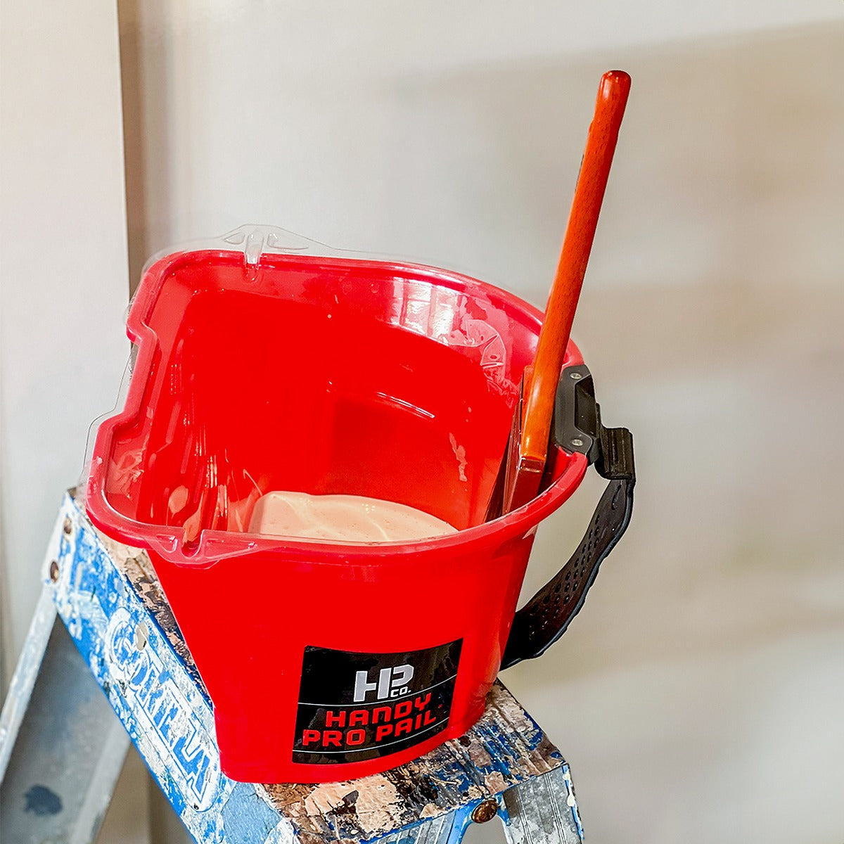Small Paint Jobs, Big Convenience: Meet the Handy Pro Pail