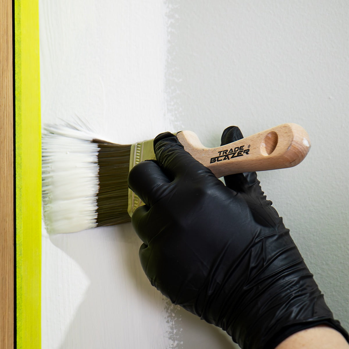 Why the Trade Blazer Paint Brush Outperforms the Rest