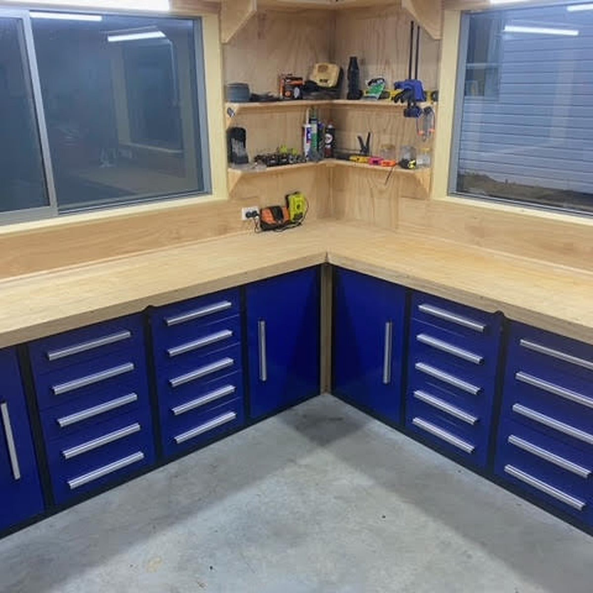 The Ultimate Heavy Duty Workbench – When Standard Just Won’t Cut It