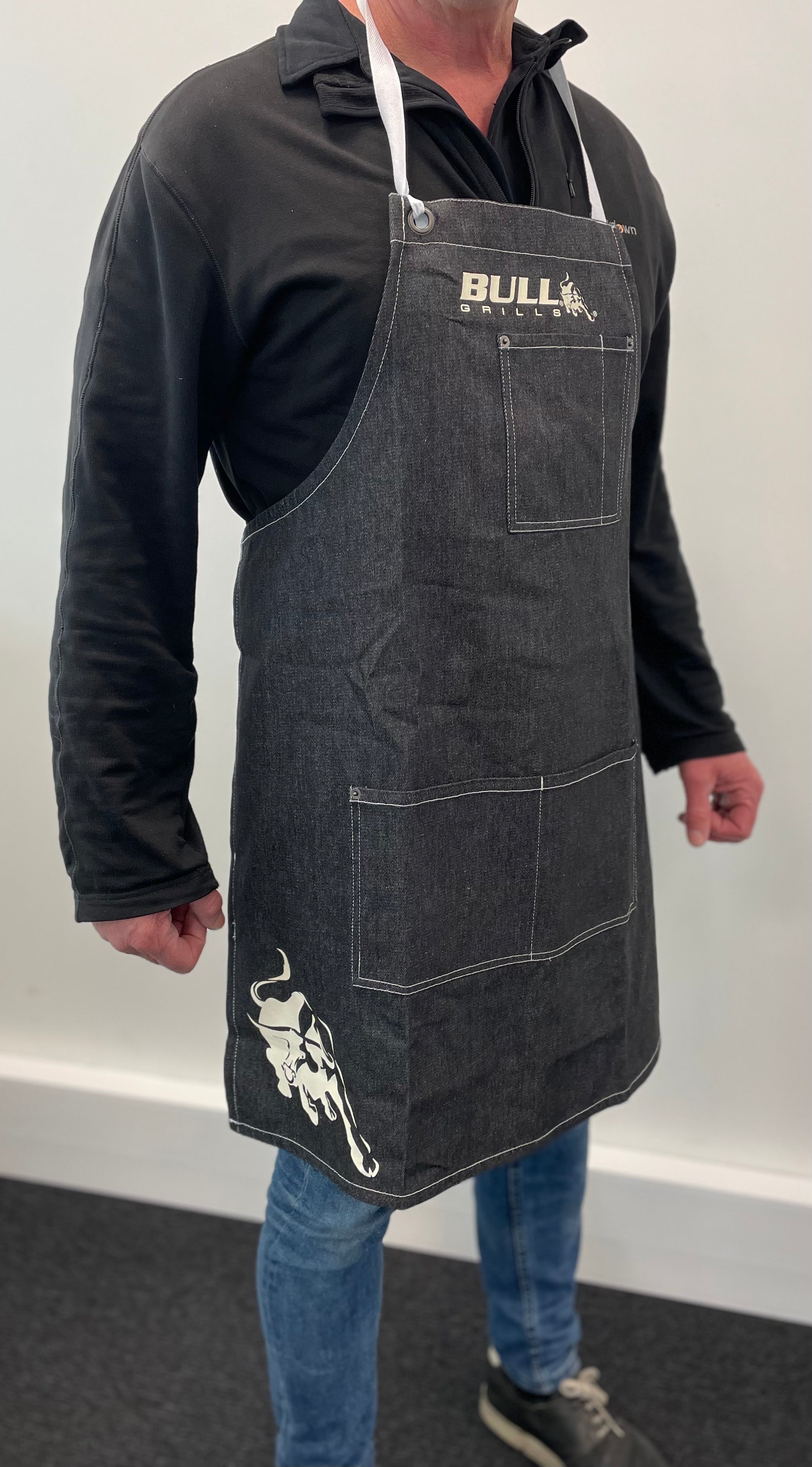 Bull BBQ Black Denim Apron - Image 2